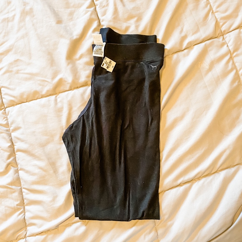 Never worn VS leggings